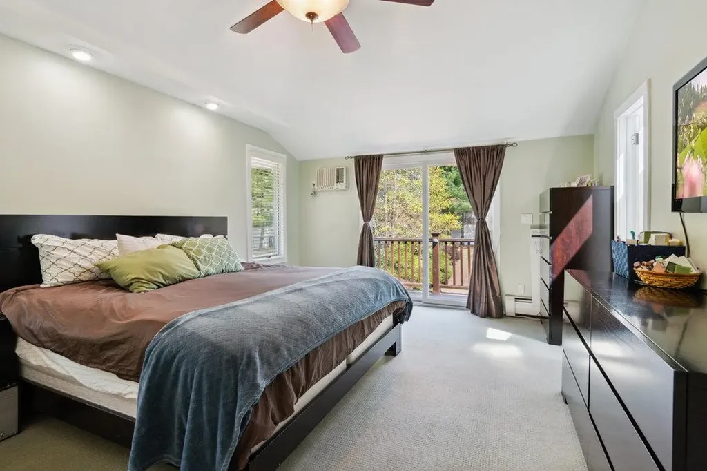 41 Beaumont Drive Melville NY 11747