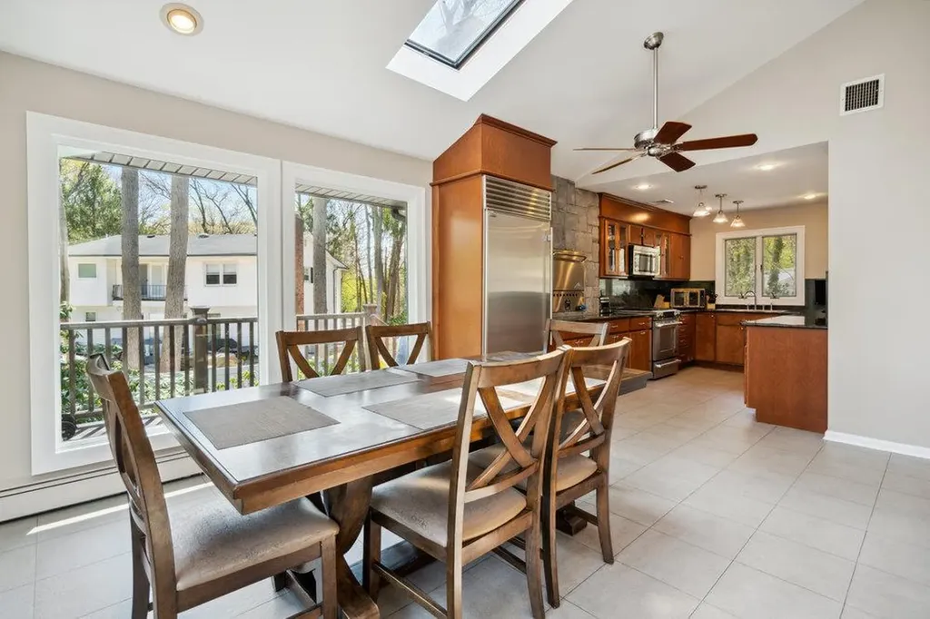 41 Beaumont Drive Melville NY 11747