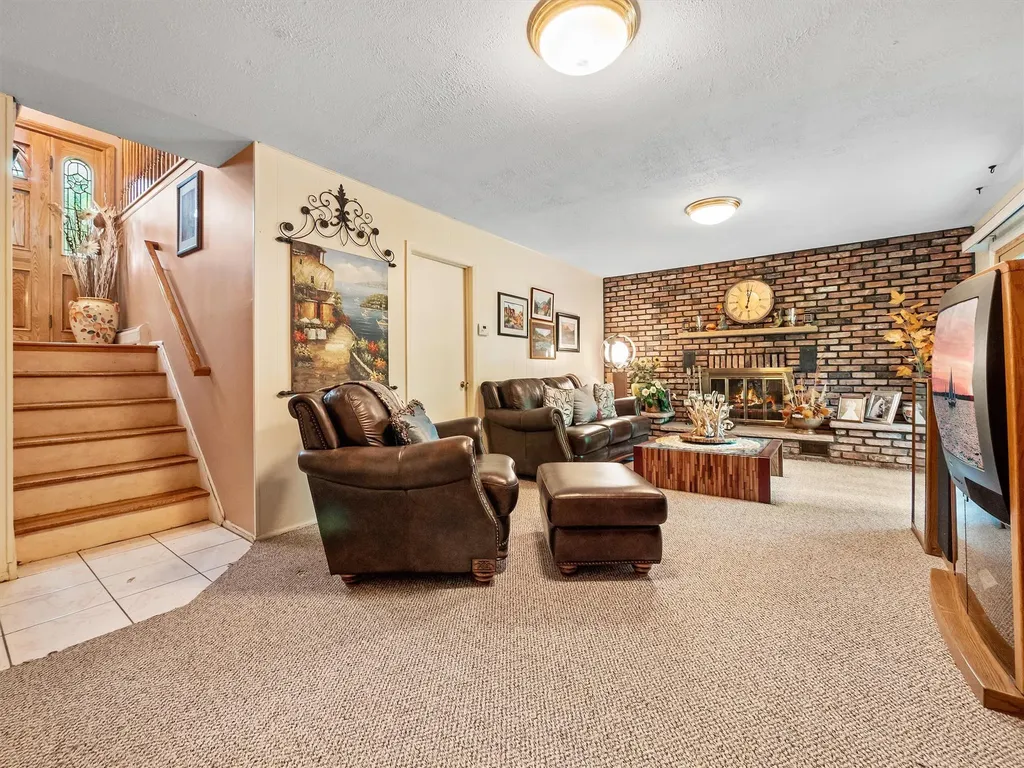 140 Schweizer Lane Bardonia NY 10954