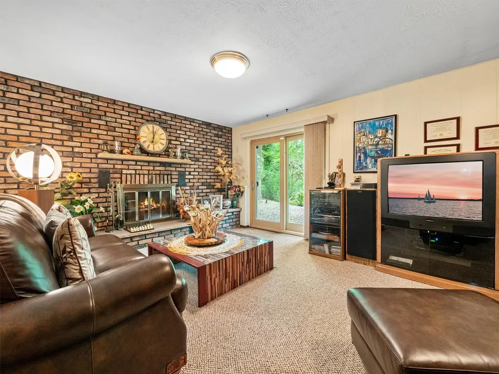 140 Schweizer Lane Bardonia NY 10954