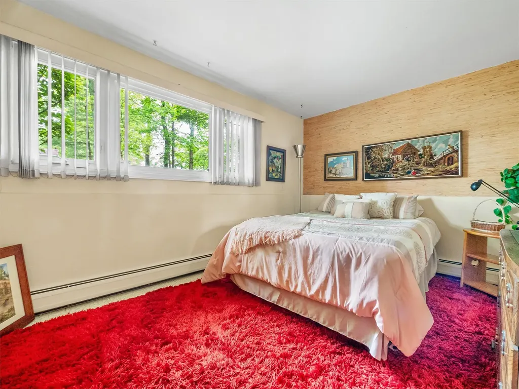 140 Schweizer Lane Bardonia NY 10954