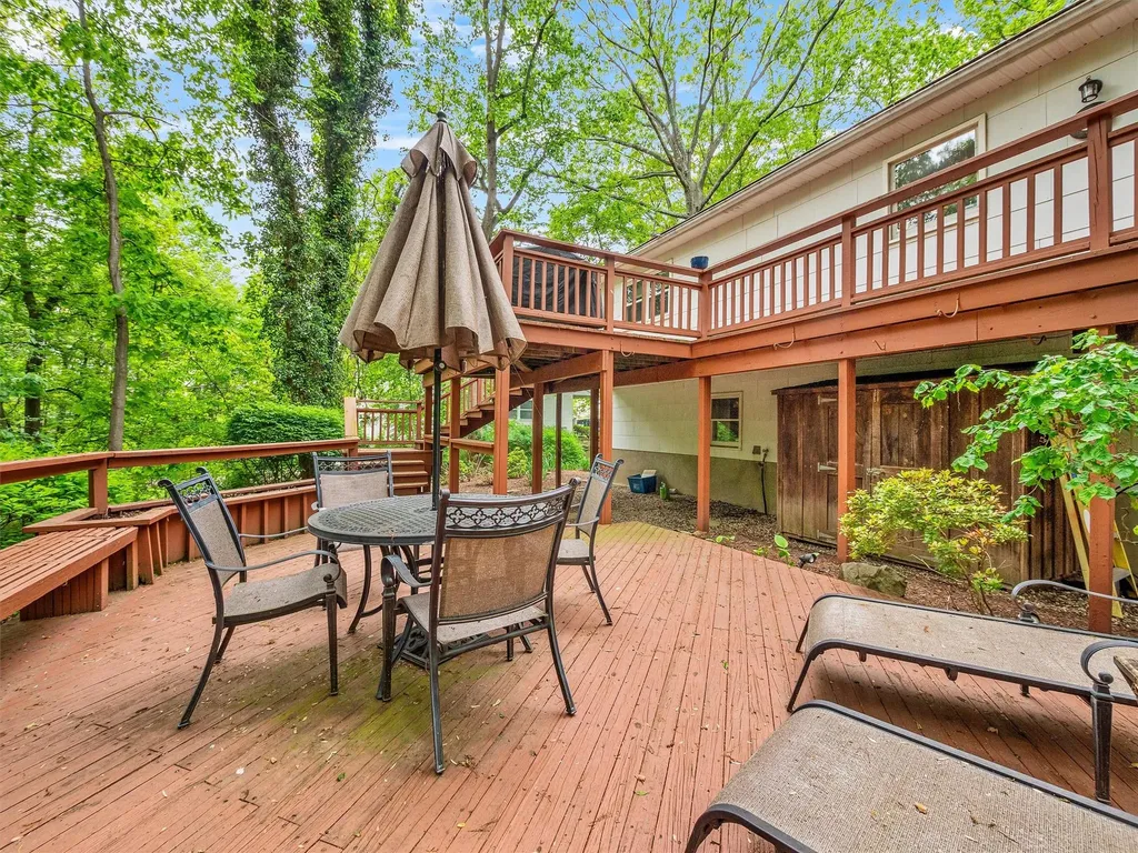 140 Schweizer Lane Bardonia NY 10954