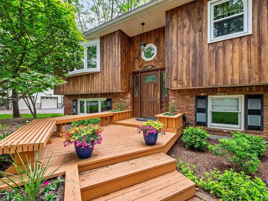 140 Schweizer Lane Bardonia NY 10954