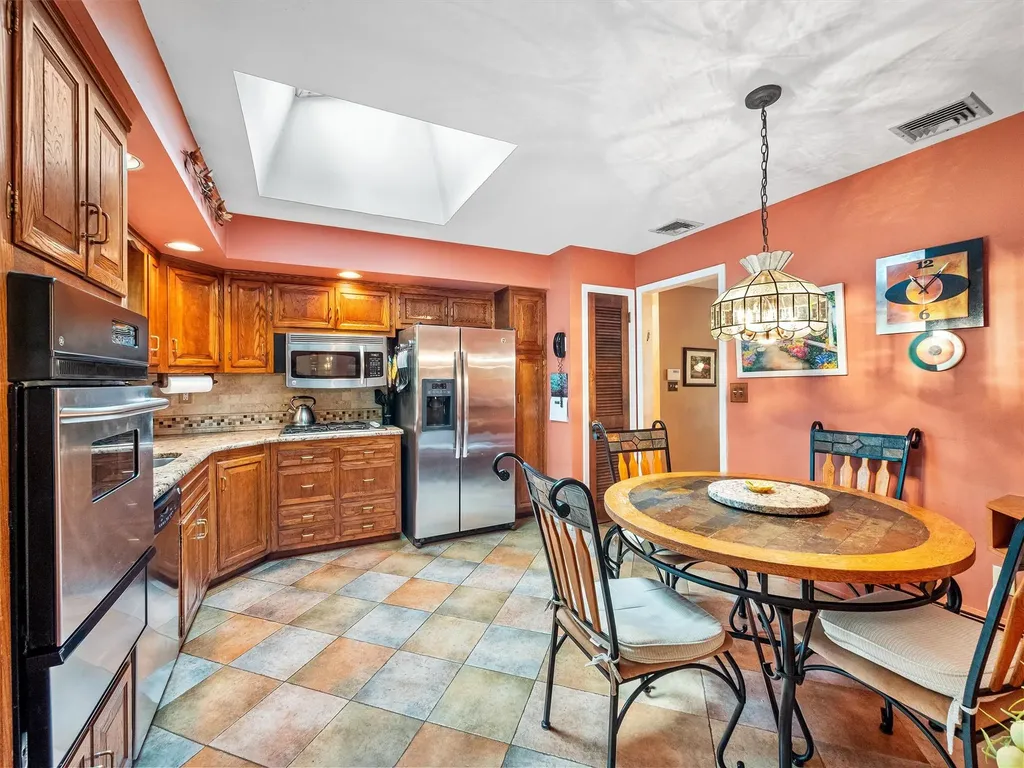 140 Schweizer Lane Bardonia NY 10954