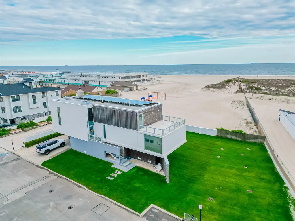2139 Pacific Boulevard Atlantic Beach NY 11509
