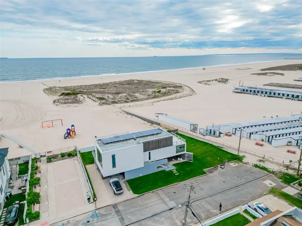 2139 Pacific Boulevard Atlantic Beach NY 11509