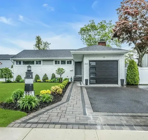 263 1st Avenue Massapequa Park NY 11762