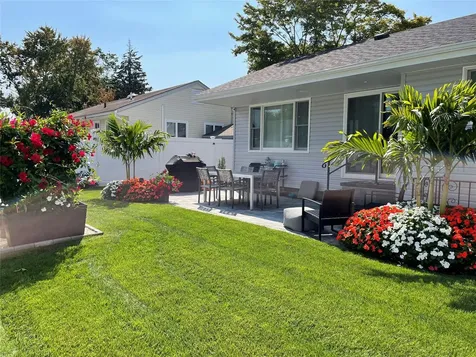 263 1st Avenue Massapequa Park NY 11762