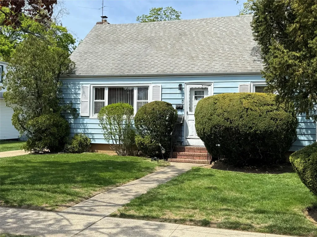 89 East Clinton Avenue Roosevelt NY 11575