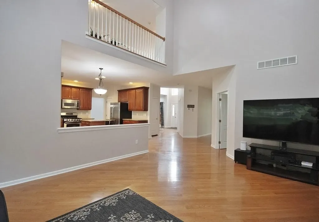 622 Creekside Lane Fishkill NY 12524