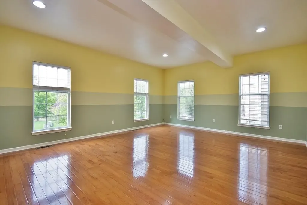 622 Creekside Lane Fishkill NY 12524