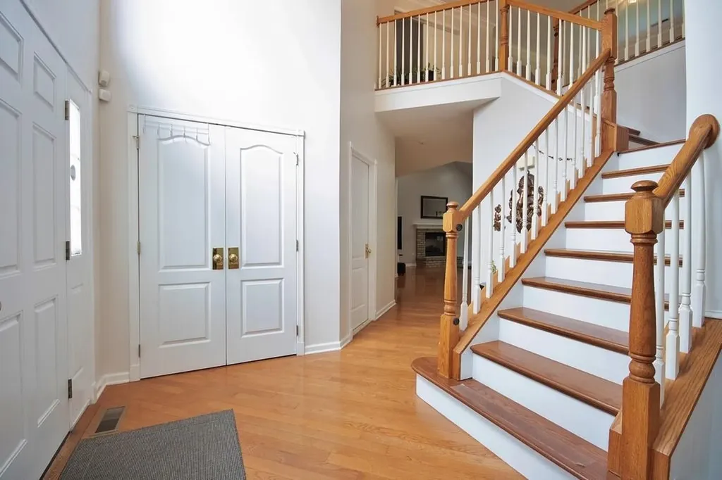 622 Creekside Lane Fishkill NY 12524