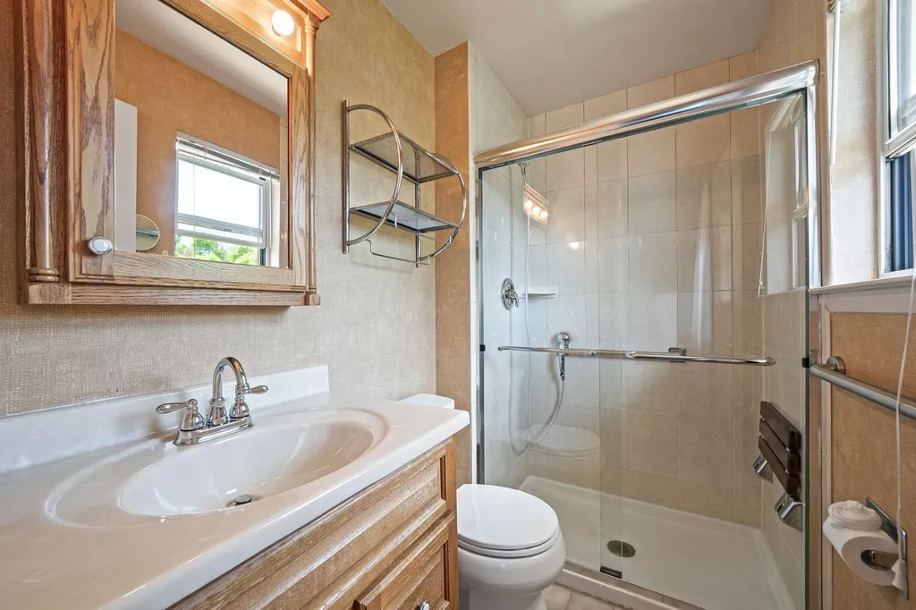 41 Lafayette Avenue Bethpage NY 11714