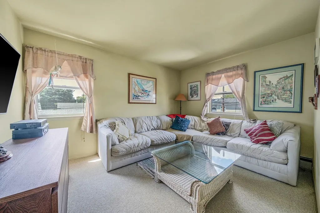 41 Lafayette Avenue Bethpage NY 11714