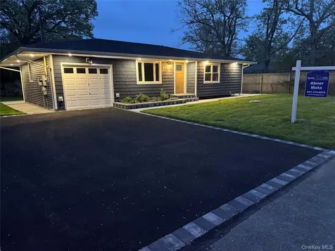 9 Henry Street Wyandanch NY 11798