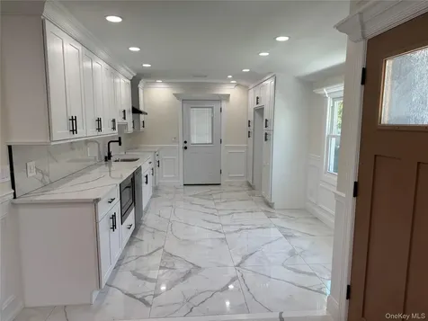 9 Henry Street Wyandanch NY 11798