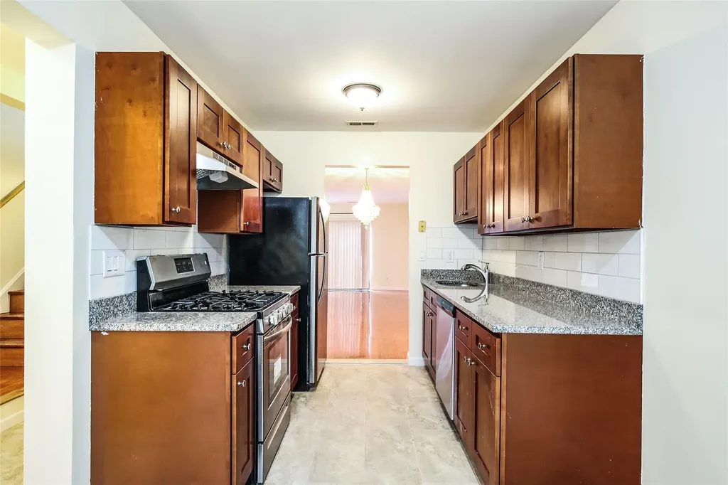 52 Offshore Drive Mohegan Lake NY 10547