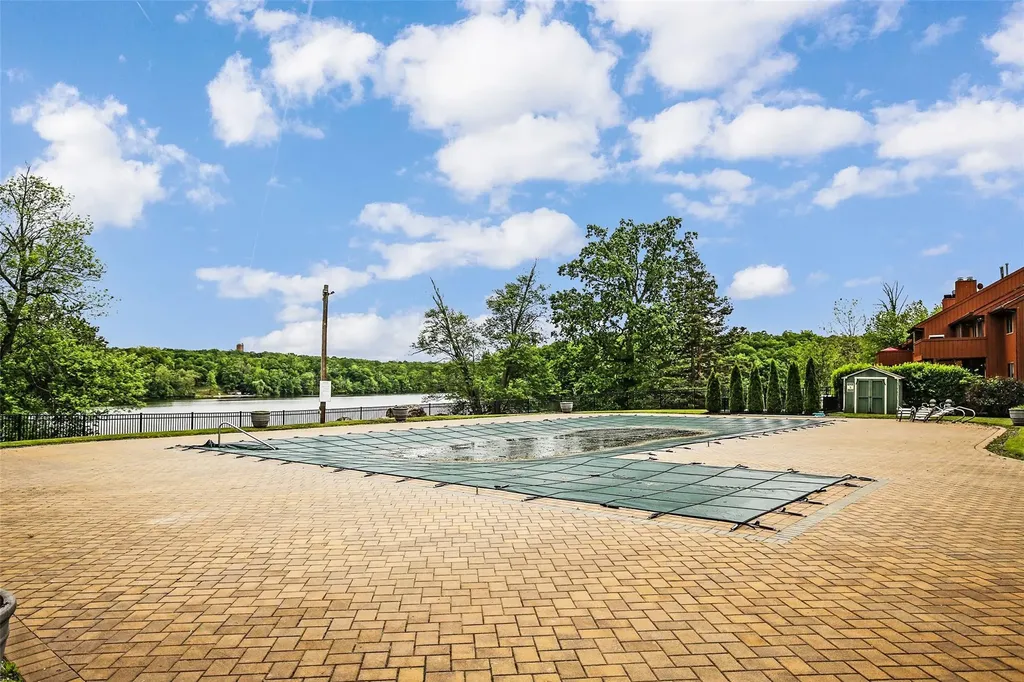 52 Offshore Drive Mohegan Lake NY 10547