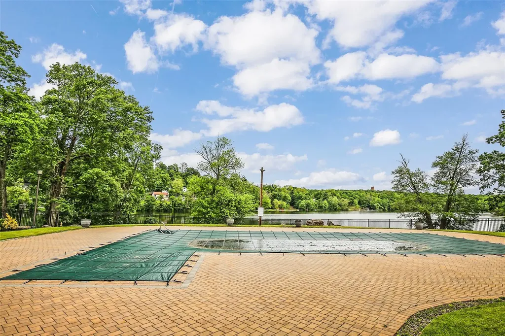 52 Offshore Drive Mohegan Lake NY 10547