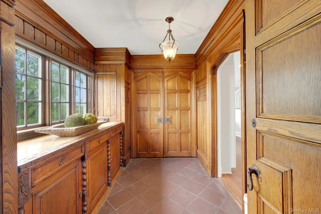 57 Cobb Lane Tarrytown NY 10591