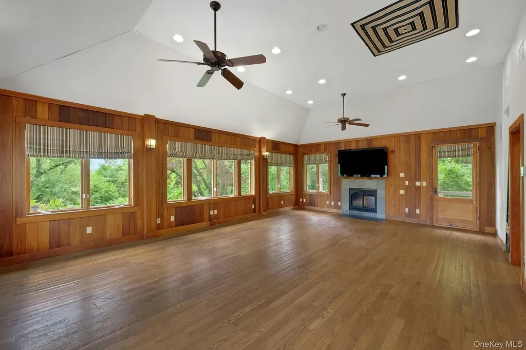57 Cobb Lane Tarrytown NY 10591