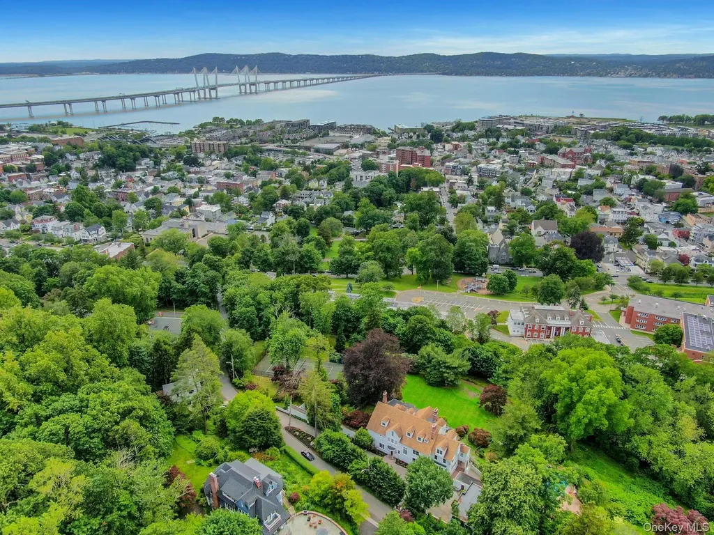 57 Cobb Lane Tarrytown NY 10591