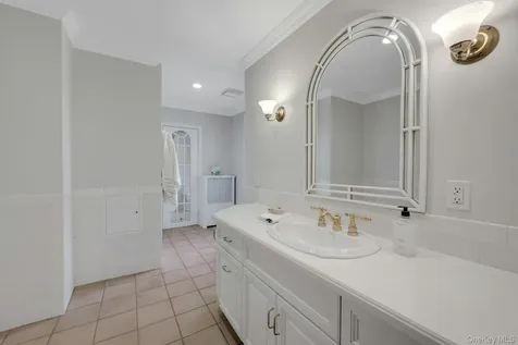 57 Cobb Lane Tarrytown NY 10591