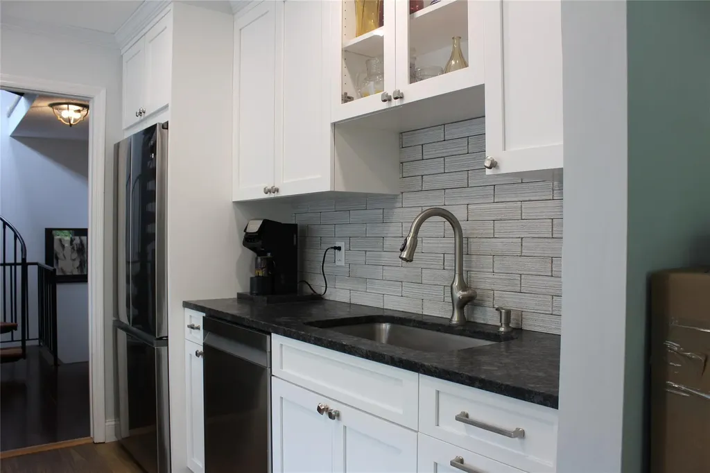 402 Apple Tree Lane Brewster NY 10509