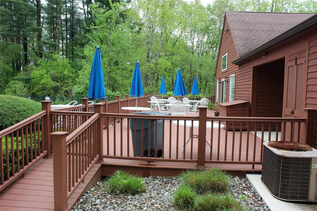 402 Apple Tree Lane Brewster NY 10509