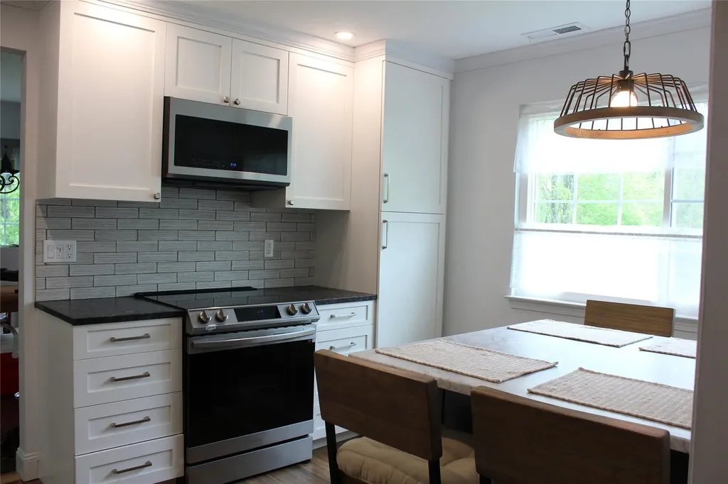 402 Apple Tree Lane Brewster NY 10509
