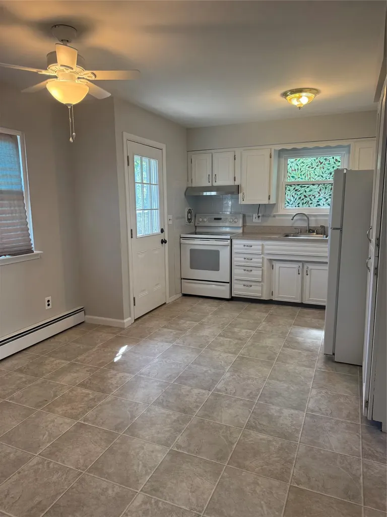 432 Clarice Boulevard Holbrook NY 11741