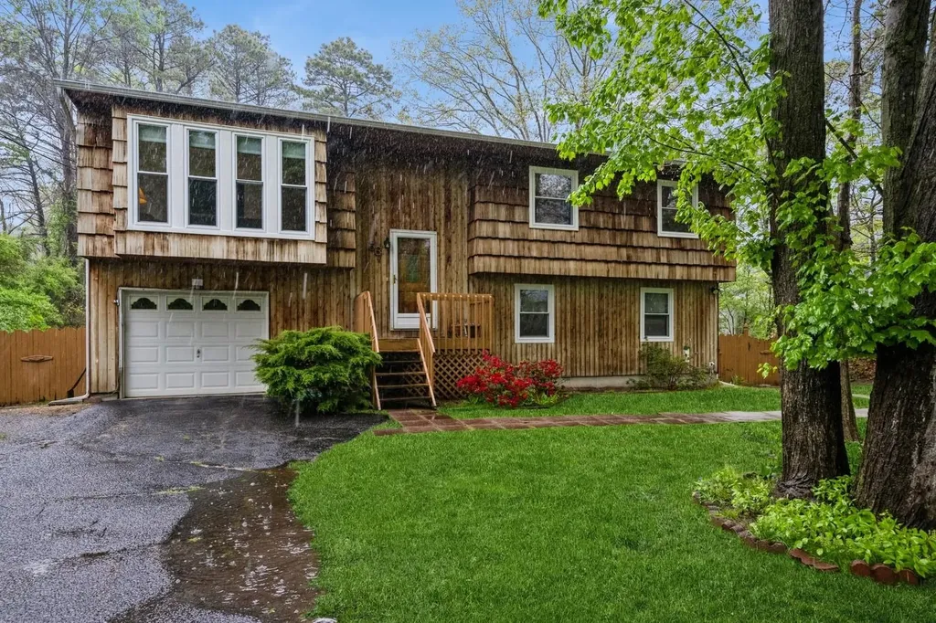 53 Gull Dip Road Ridge NY 11961