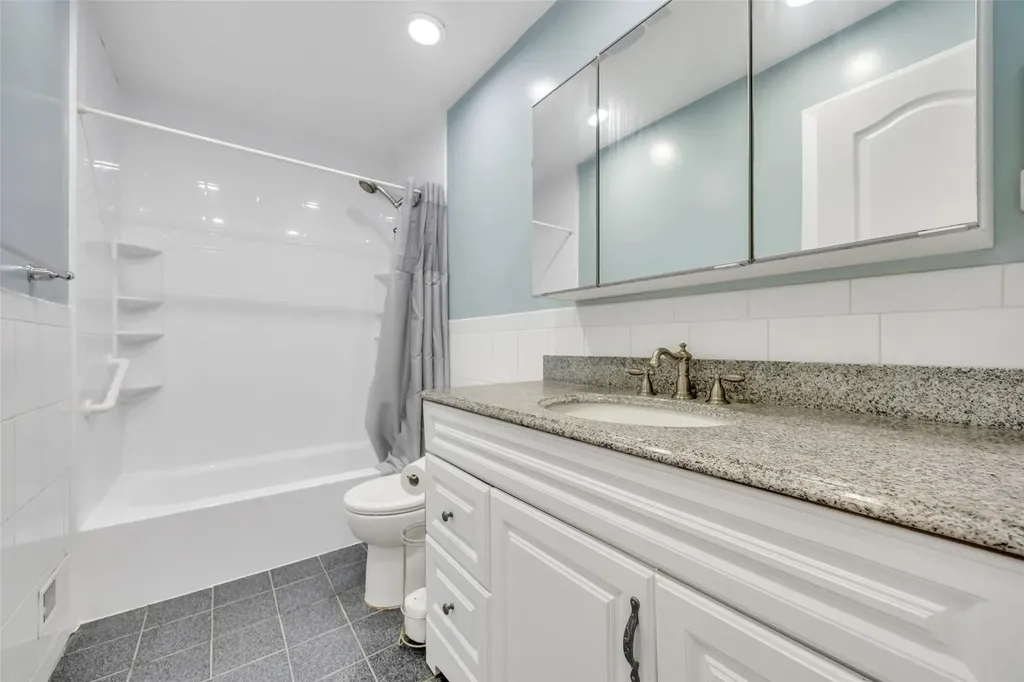 11 Rensselaer Drive Commack NY 11725