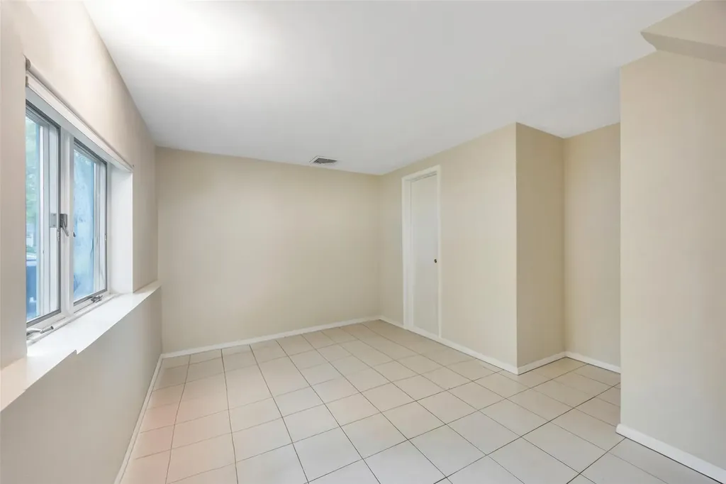11 Rensselaer Drive Commack NY 11725