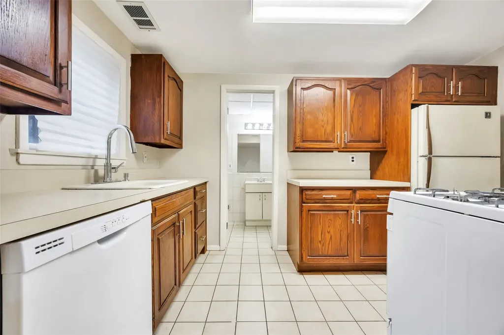 11 Rensselaer Drive Commack NY 11725