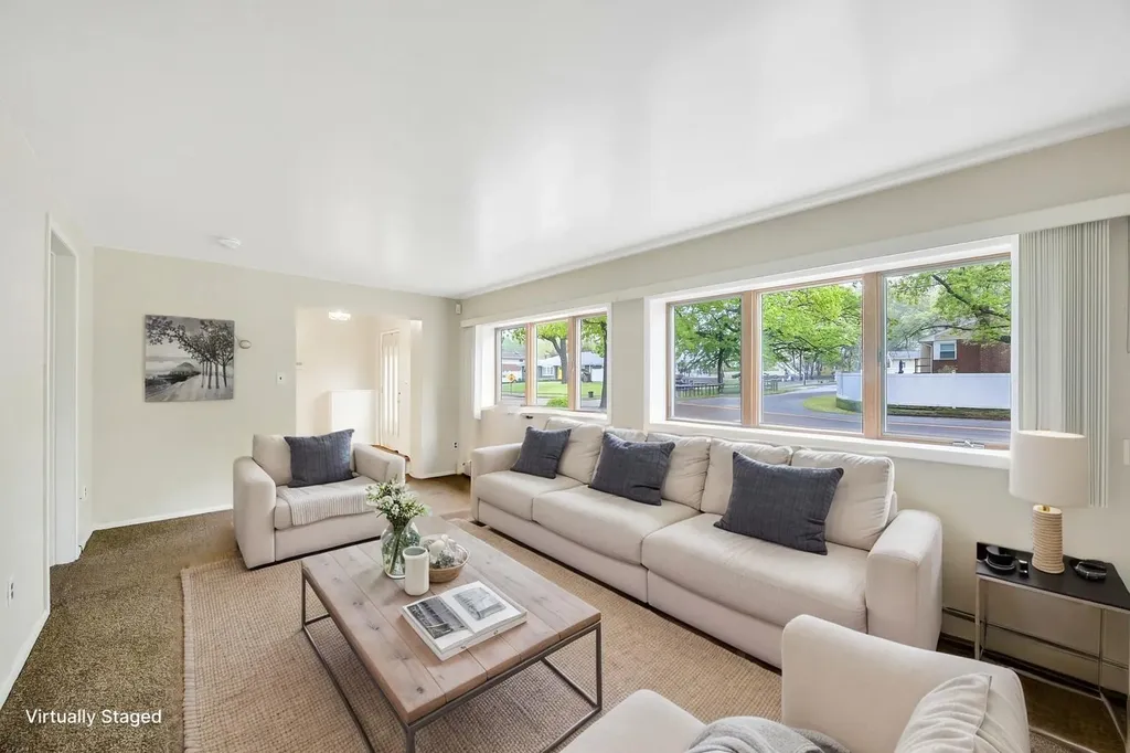 11 Rensselaer Drive Commack NY 11725