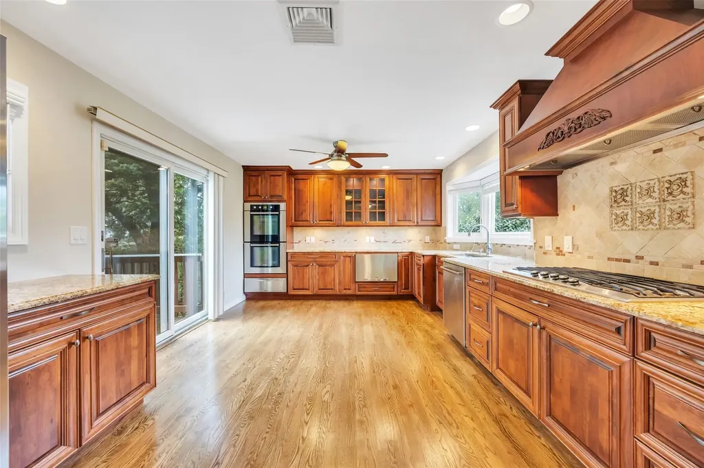 11 Rensselaer Drive Commack NY 11725
