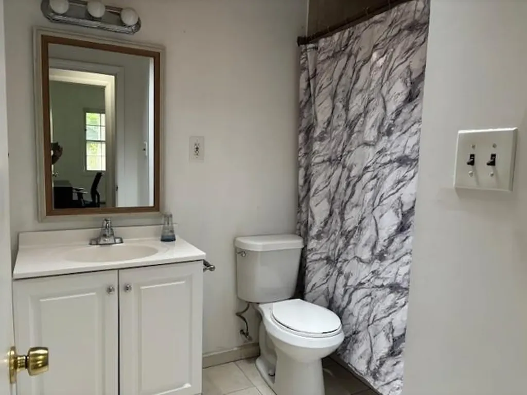41 Spencer Lane Stony Brook NY 11790