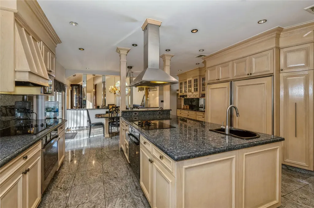 167 Hemlock Road Manhasset NY 11030