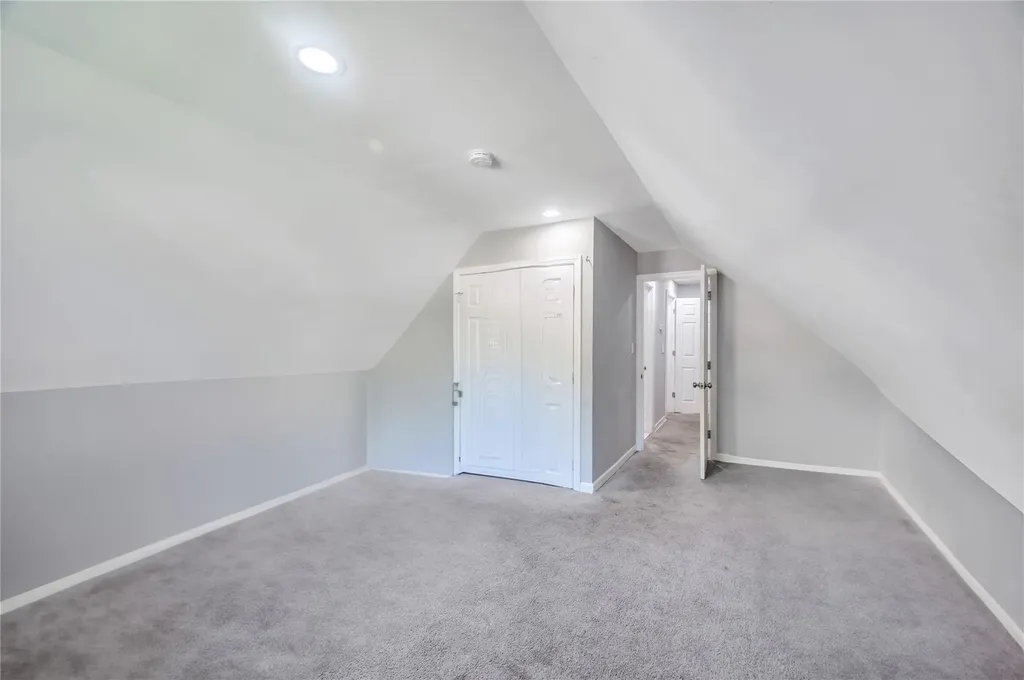 805 Northgate Drive Uniondale NY 11553