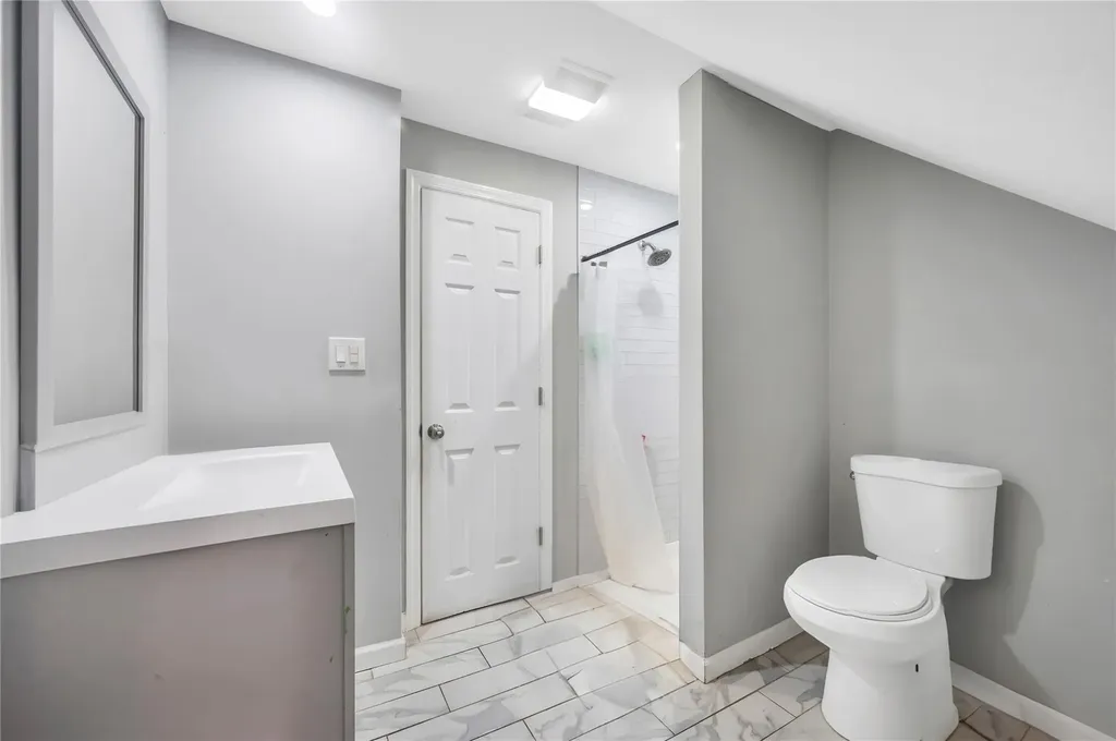 805 Northgate Drive Uniondale NY 11553