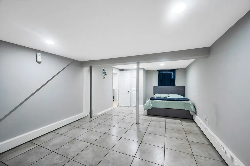 805 Northgate Drive Uniondale NY 11553