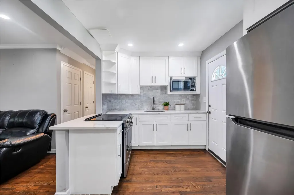805 Northgate Drive Uniondale NY 11553