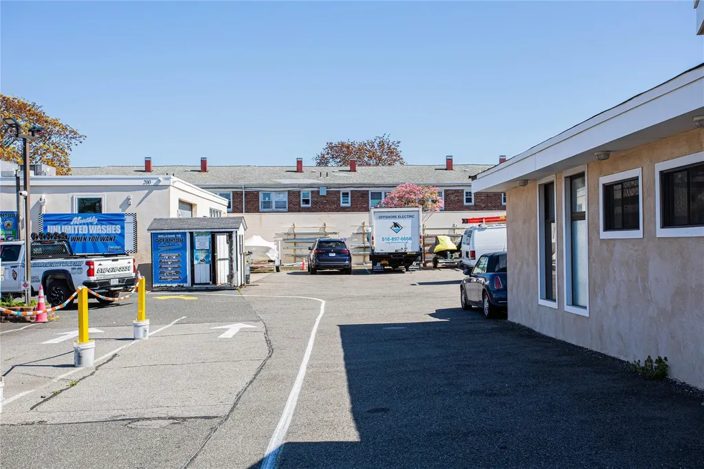 200 Atlantic Avenue Oceanside NY 11572