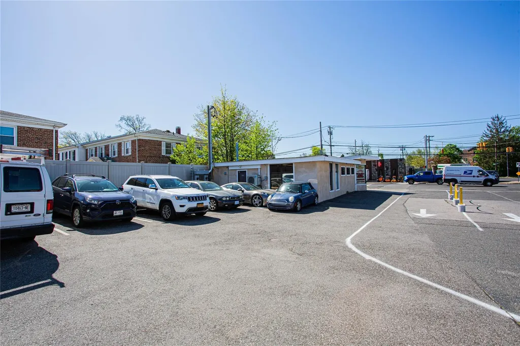 200 Atlantic Avenue Oceanside NY 11572
