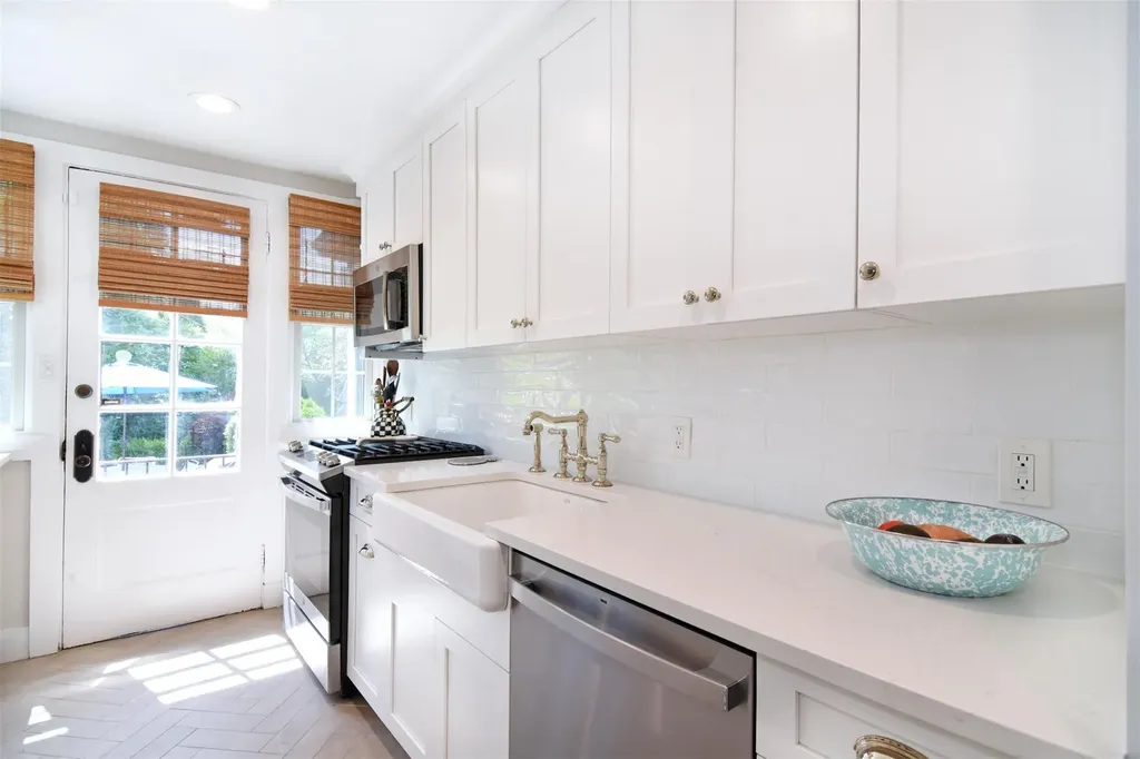 160 Pondfield Road Bronxville NY 10708