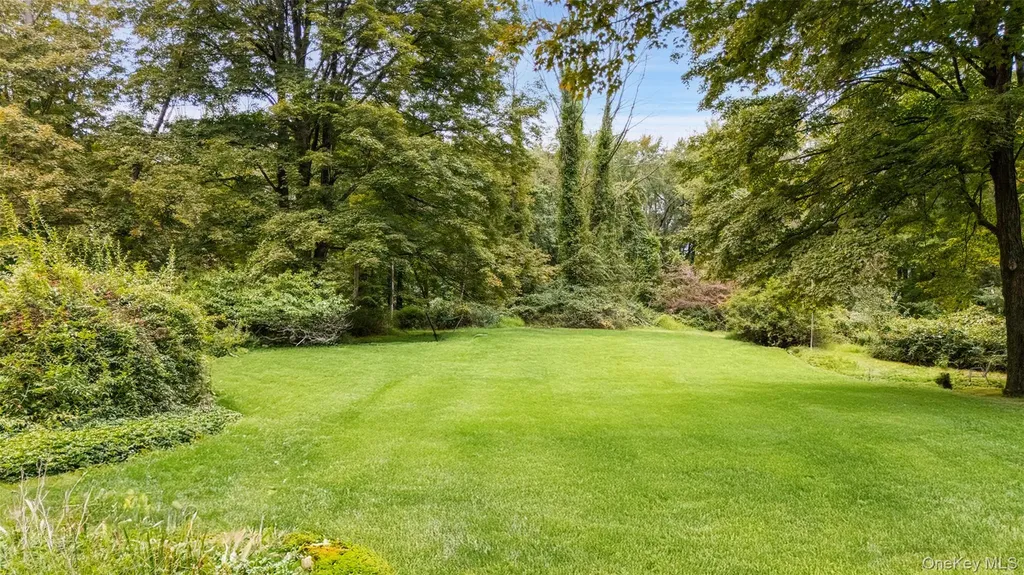 229 Trinity Pass Road Pound Ridge NY 10576