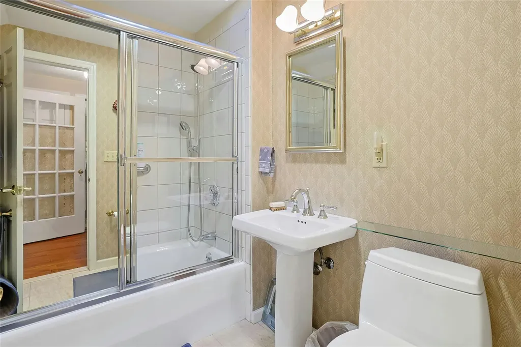 7 Southminster Drive White Plains NY 10604