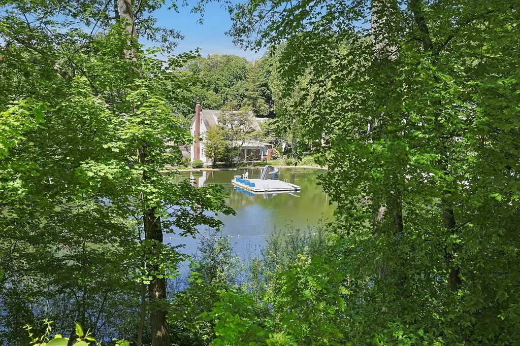 7 Southminster Drive White Plains NY 10604