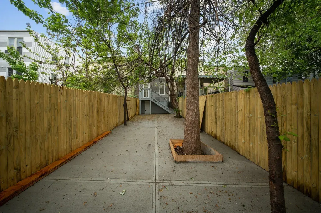 3763 Barnes Avenue Bronx NY 10467